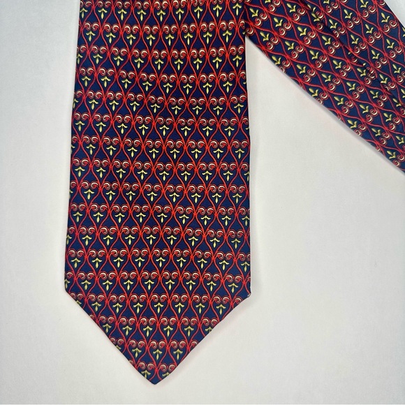 TM Lewin & Sons Classic Red Patterned Silk Tie, Jermyn Street England - Picture 5 of 7